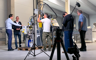 ARD zu Gast in unserer Produktionshalle in Hösbach