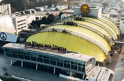 Stage Theater im Hafen di Amburgo, sede degli spettacoli de “Il Re Leone”